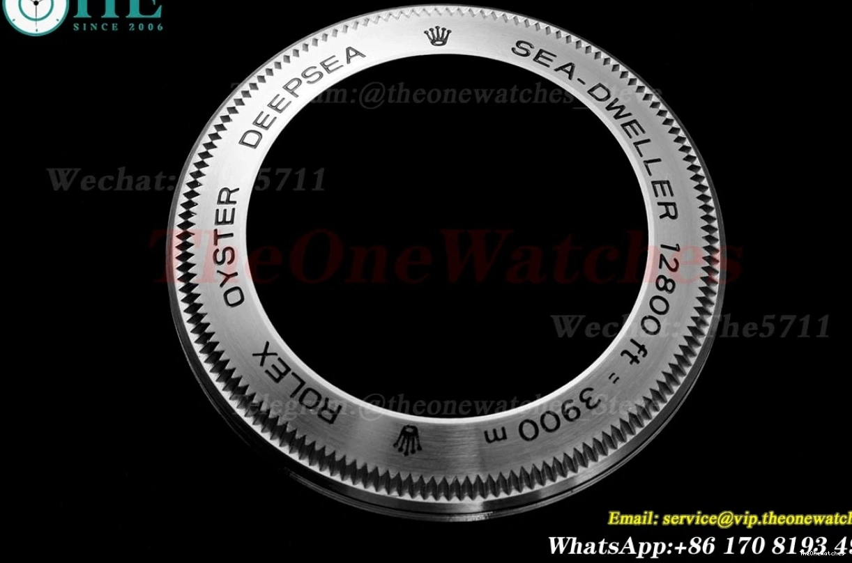 dweller APF SS 126660 VR3235 Black DeepSea 44mm Dot SS 0407